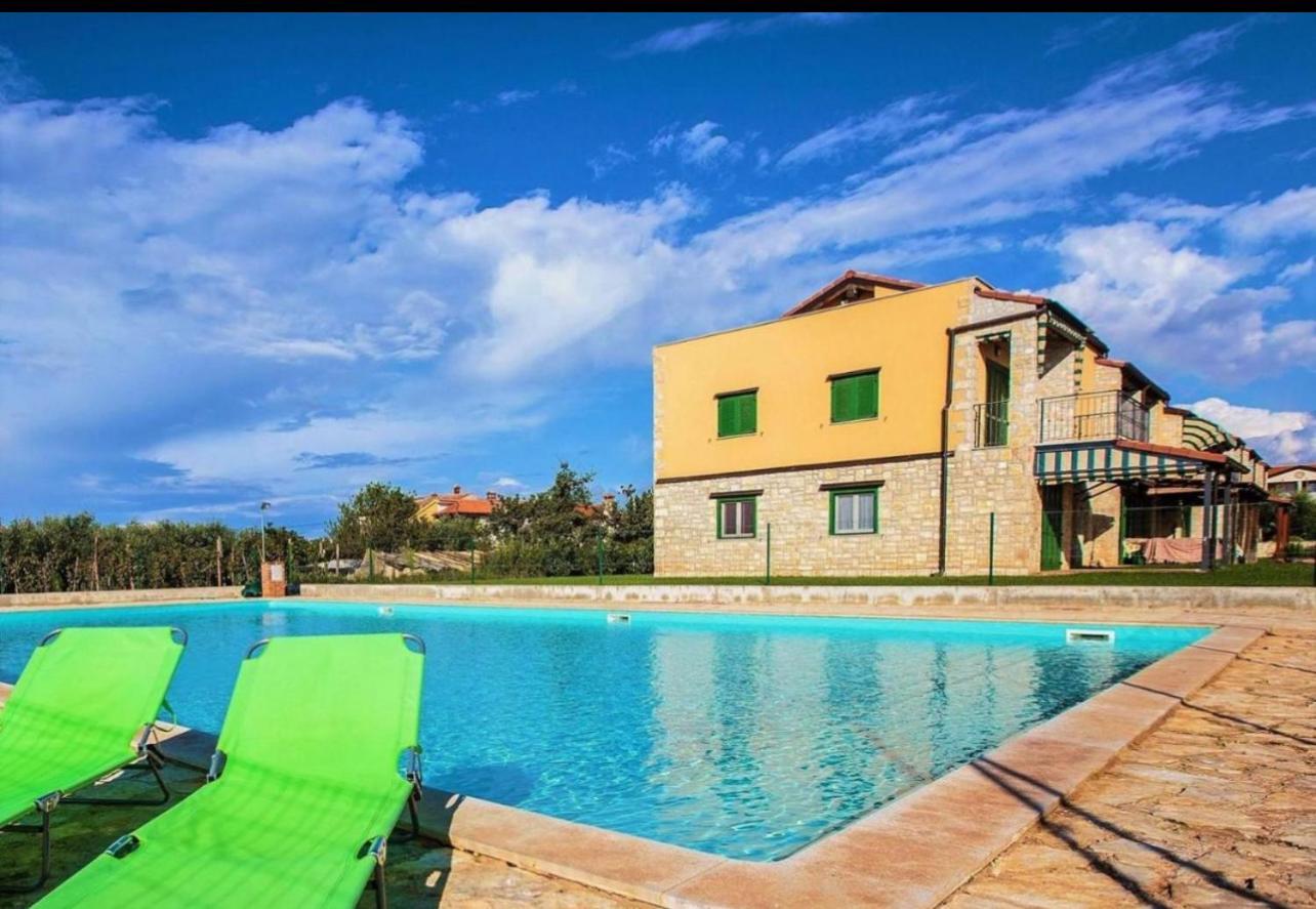 Apartment Aleks Tar-Vabriga Bagian luar foto