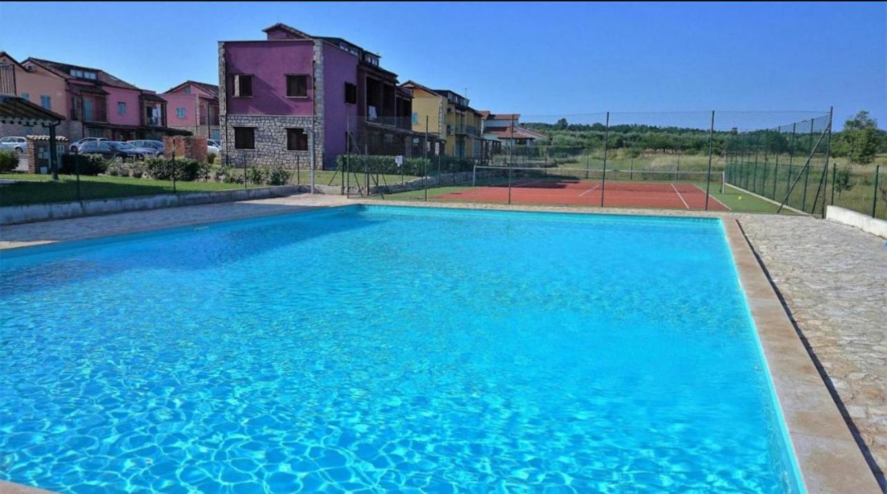 Apartment Aleks Tar-Vabriga Bagian luar foto