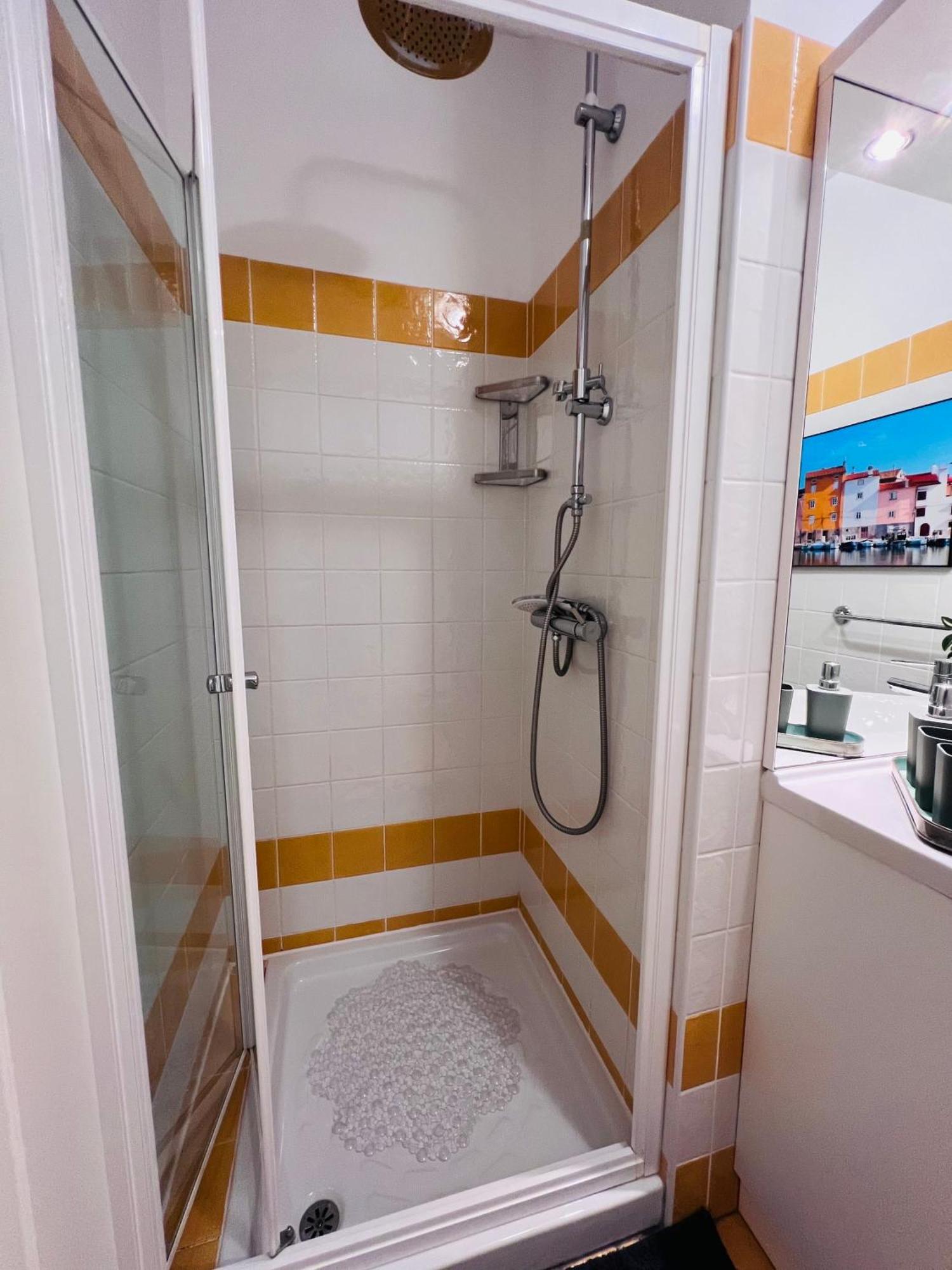 Apartment Aleks Tar-Vabriga Bagian luar foto